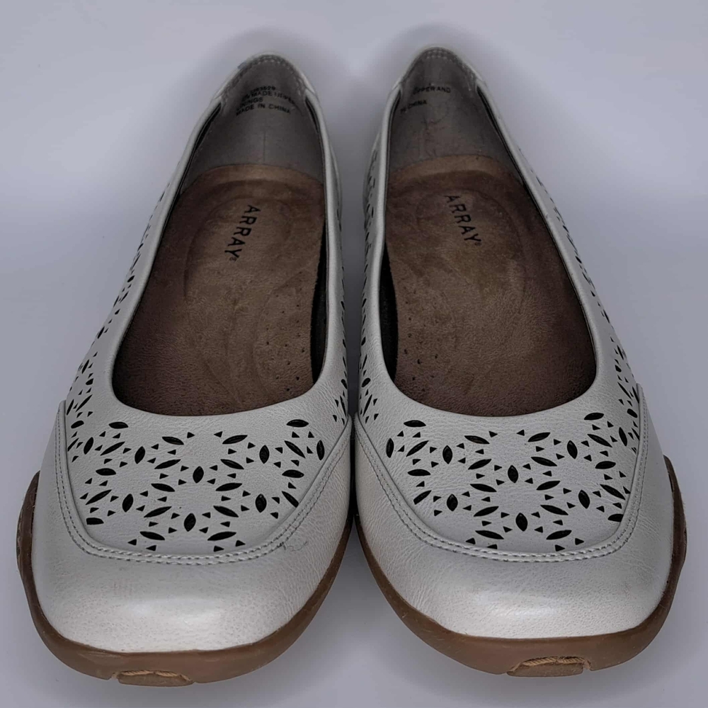Array Women's Metallic Silver Loafers
